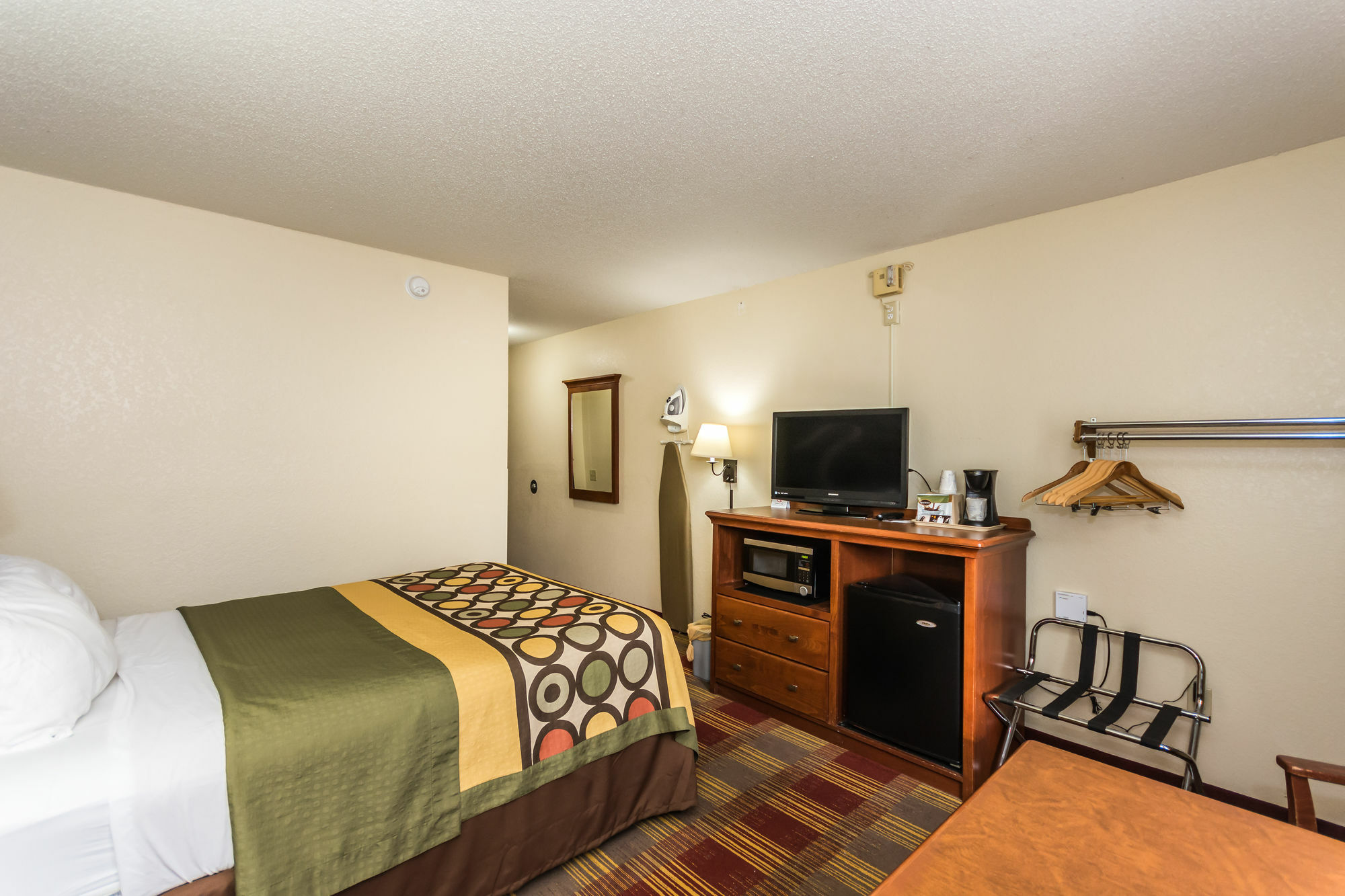 Super 8 By Wyndham Grand Forks Otel Dış mekan fotoğraf