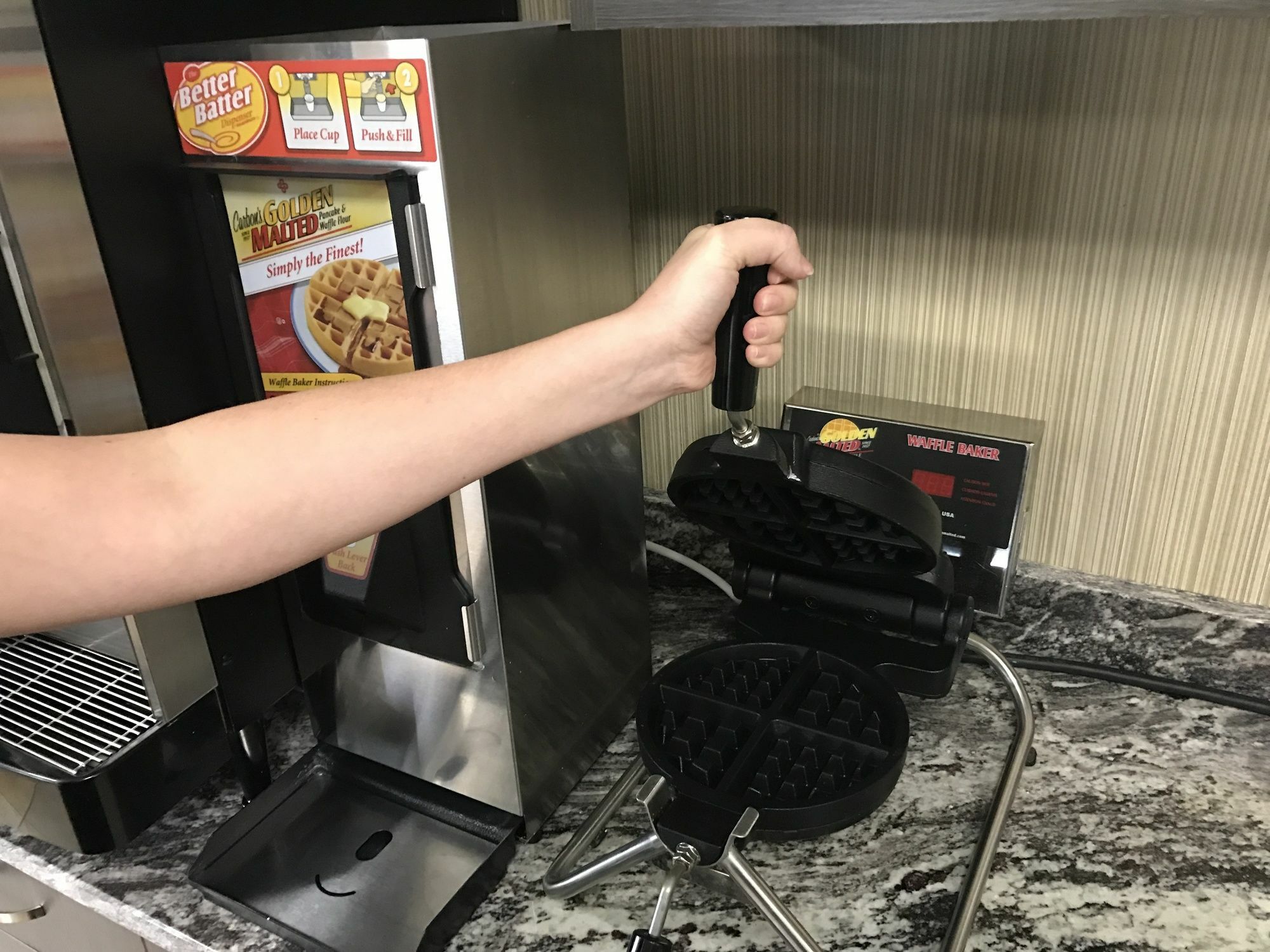 Super 8 By Wyndham Grand Forks Otel Dış mekan fotoğraf